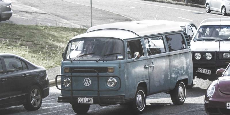 从代码到光缆:深度解析400G/800G高速以太网背后的技术革命与部署实战